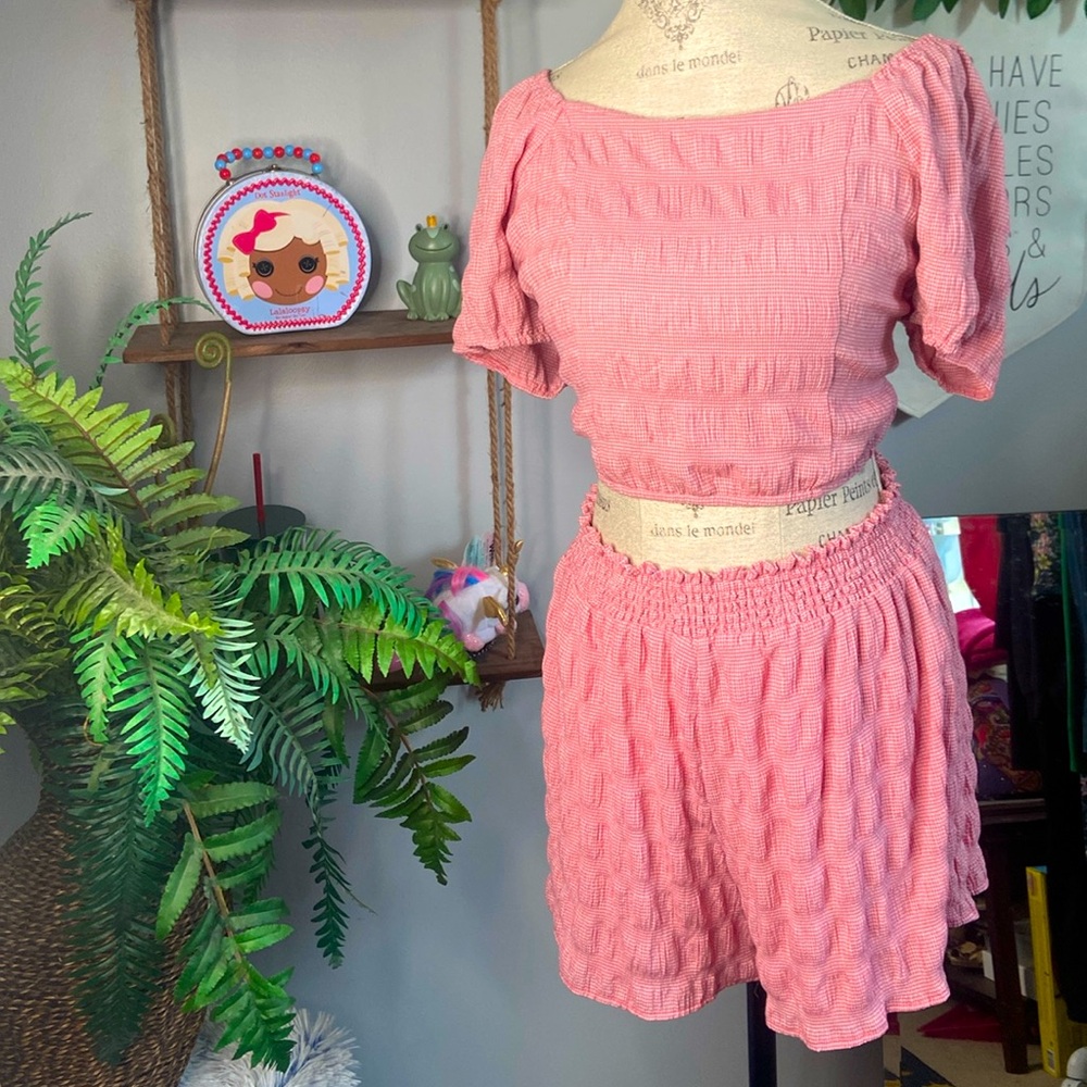 Forever 21 Plus Size Two Piece Set 1X Crop Top 0X Shorts